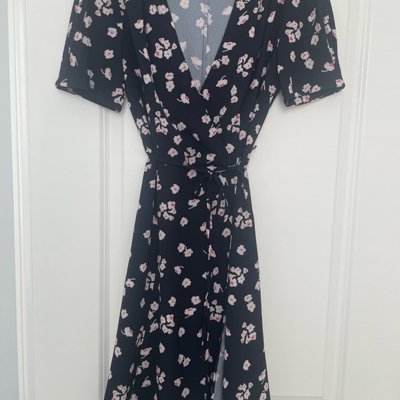 FRENCH CONNECTION dress in size 6 - Picture 9 of 10